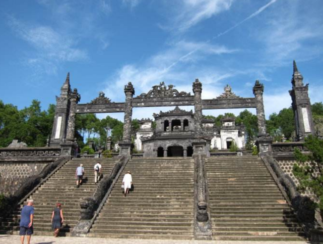 打开腾讯新闻,查看更多图片 >在上世纪中期,越南清化县的一个村落附近