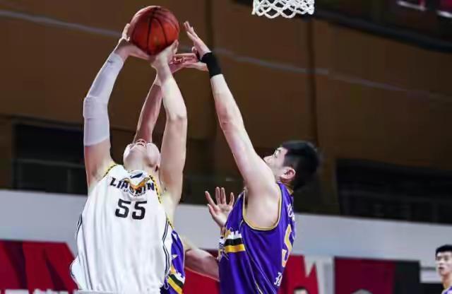 太激烈!辽篮为郭士强拼了,战北控两人被