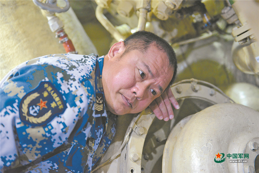 对话一级军士长周军生一位潜艇老兵的深海之路