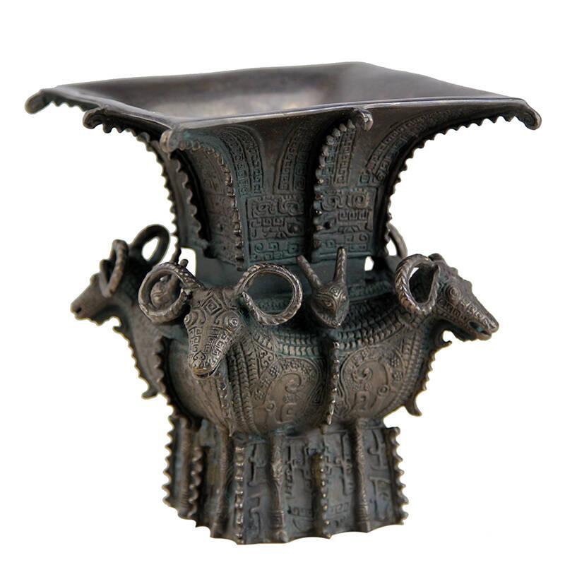 失而复得的国宝:四羊方尊_腾讯新闻