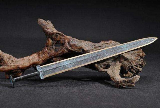 干将莫邪为何用活人祭剑,并非古人迷信,现代科学家给出解释_腾讯新闻