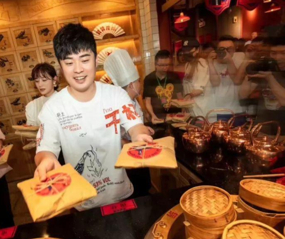 陈赫开火锅店的血泪教训不曝光就不道歉别不把普通人当回事
