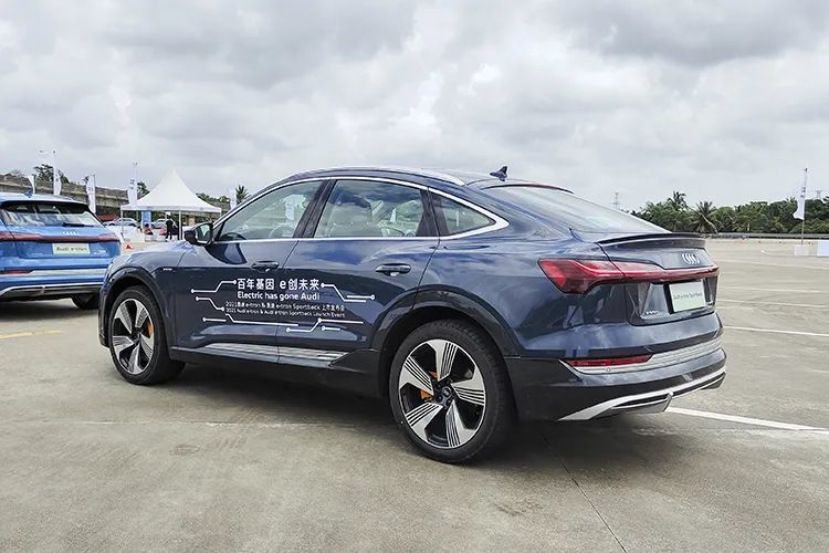 5468万起售续航465km国产奥迪全新etron上市