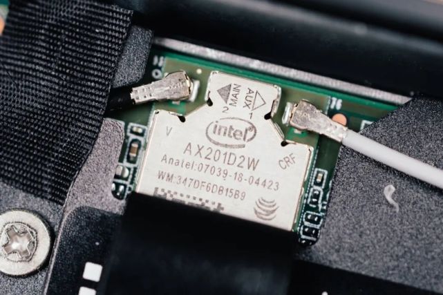 英特尔NUC 11 Compute Element评测：用简约设计 完成了复杂任务_腾讯新闻