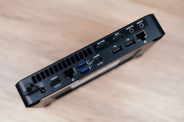 英特尔NUC 11 Compute Element评测：用简约设计 完成了复杂任务_腾讯新闻