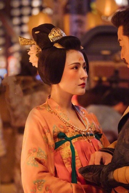 热依扎《长安十二时辰》里热依扎饰演的檀棋这个唐妆是真心好看,而且