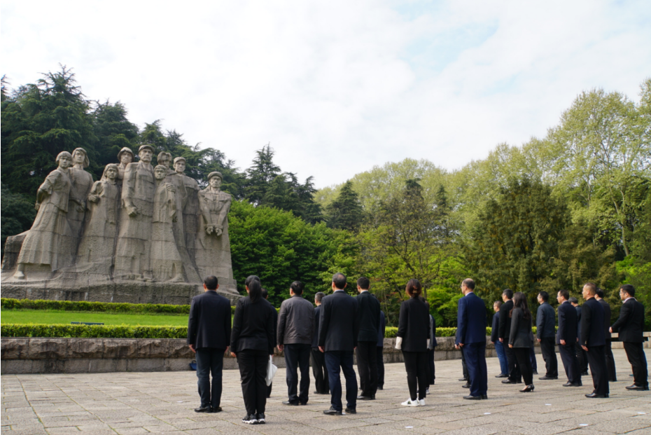 把責任擔起來——南京市生態環境局黨組理論學習中心組赴雨花臺烈士