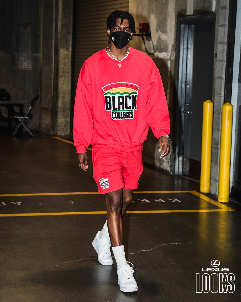 时尚nba保罗乔治全身明黄色实属真黄色泡椒