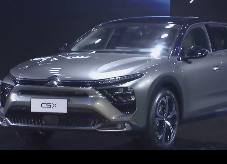 20年前就"预定"好的名字,东风雪铁龙c5x公布中文名"凡尔赛"_腾讯新闻