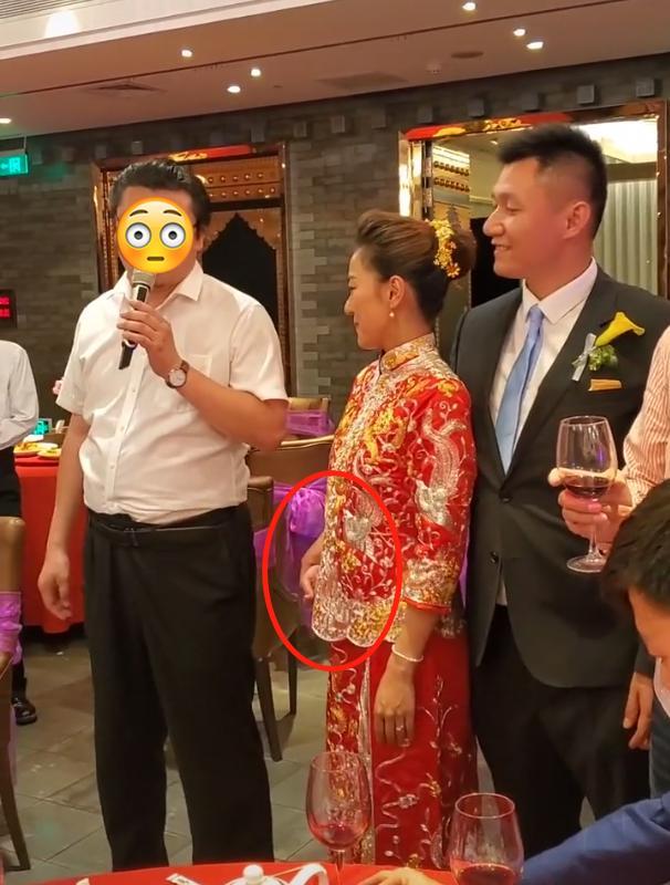 38岁央视主持罗旭低调大婚娇妻身材窈窕颜值高现场意外朴素