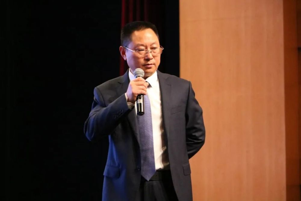 胡正森董事长受邀到贵州民族大学授课