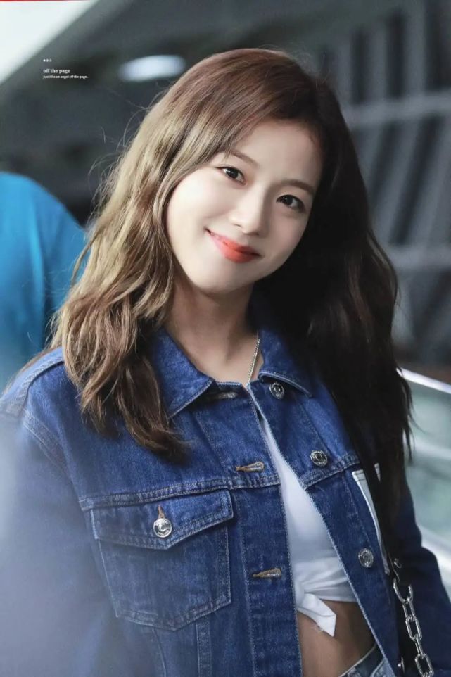 金智秀jisoo邪魅一笑