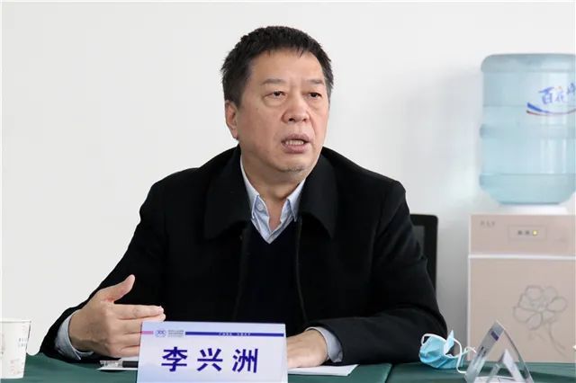 了医院党史学习教育情况,院长李兴洲围绕党史学习教育谈了自己的体会