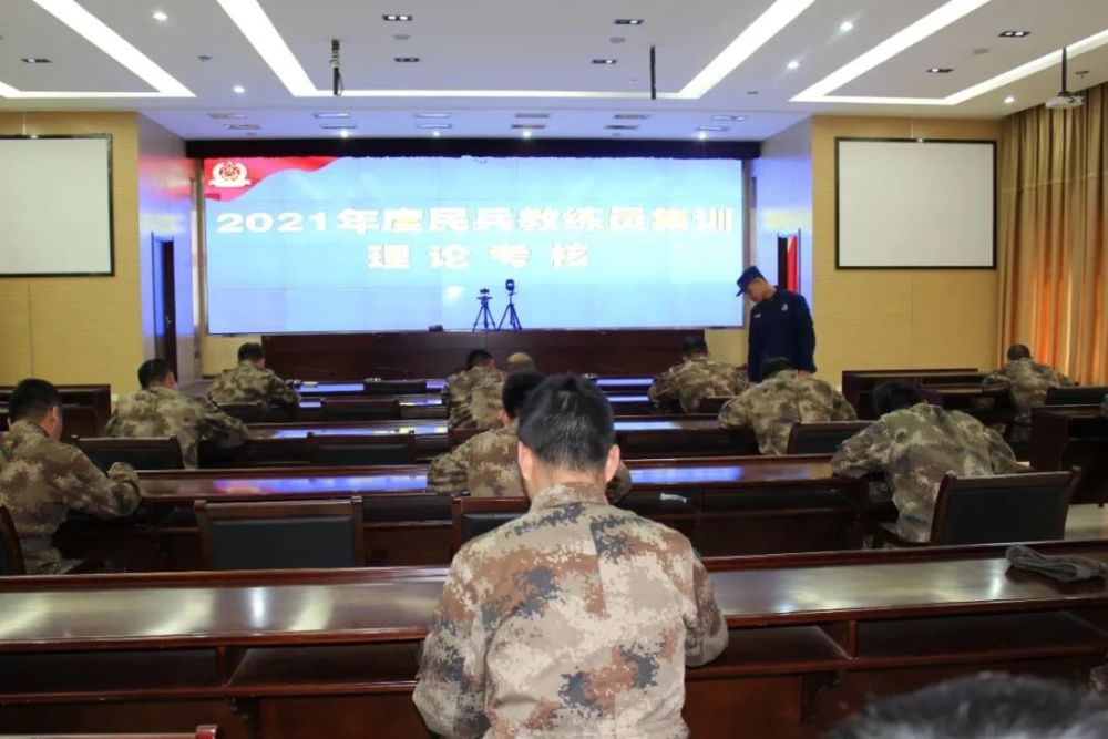 通辽市森林消防支队受邀为通辽市军分区民兵教练员进行防灭火技能培训