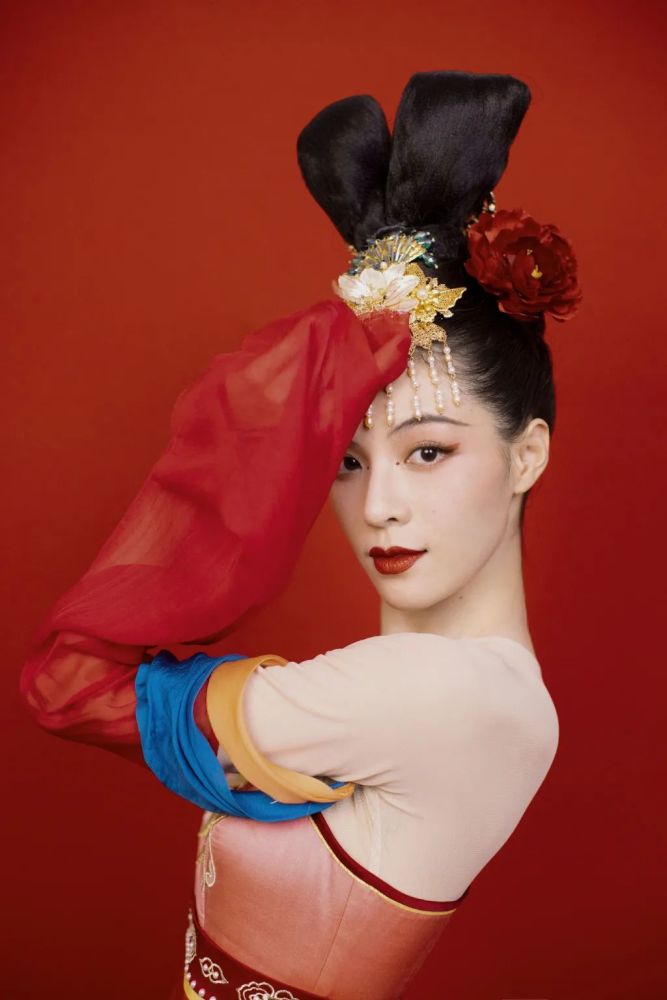 戚薇戏曲改良妆,钟楚曦醉红妆……国风美妆yyds!