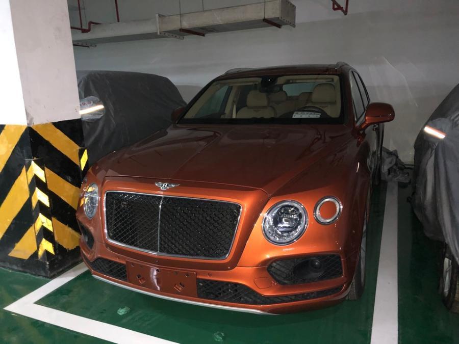 价值三百万的宾利一元起拍?司法拍卖车到底能不能买?