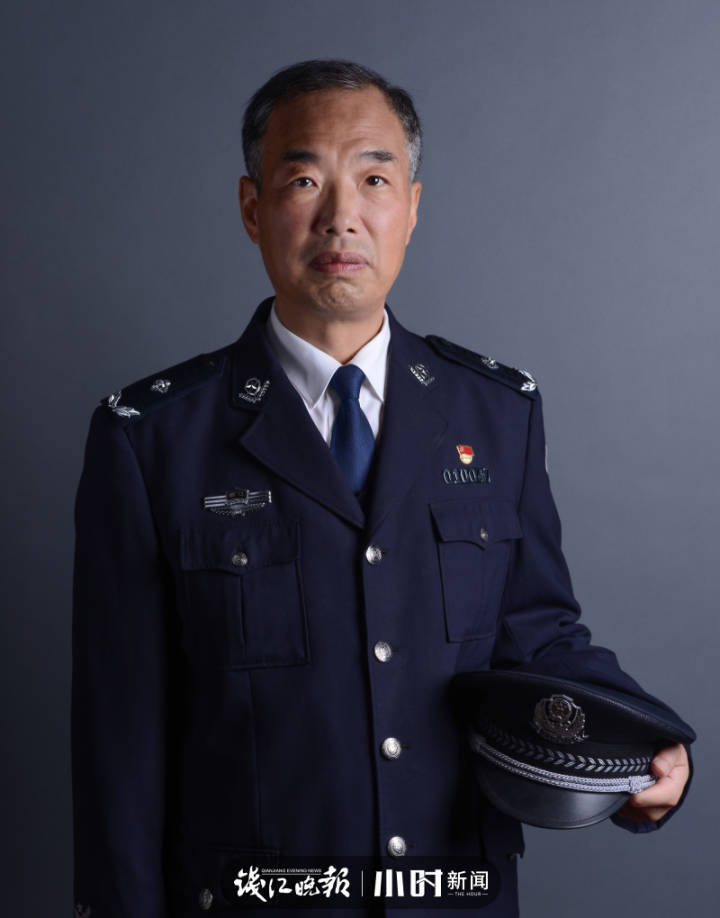 同样的人同样的站姿40多年依然正青春杭州一群60后聚会一组对比图刷屏