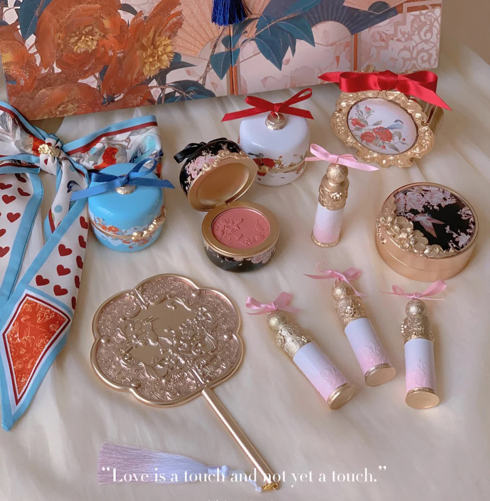 21国货彩妆 神仙打架 能用实力和颜值捕获我的只有它 腾讯新闻