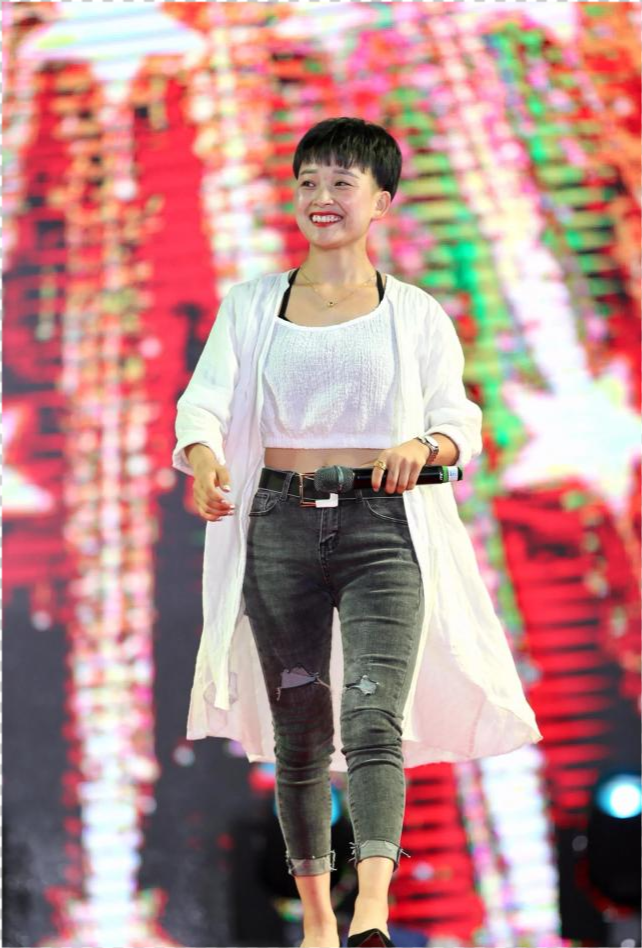 12岁开始闯江湖,演出路上遭遇车祸,马美如最终跑赢人生!