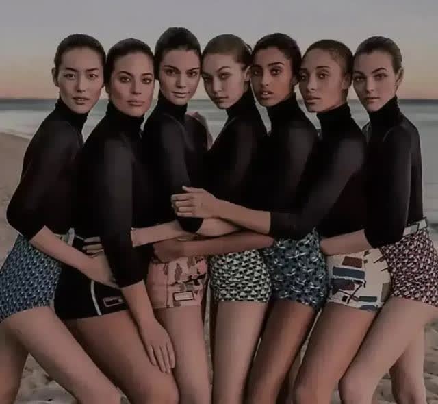 刘雯与一众外国超模合影曝光艳压群芳真是给中国人长脸