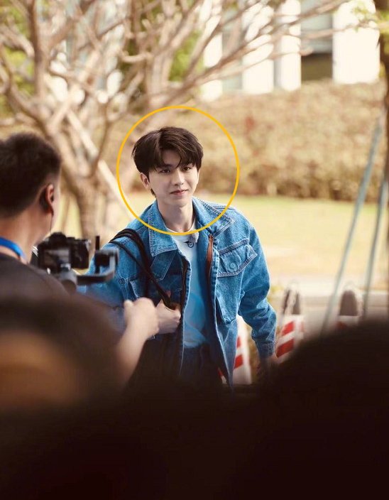 春暖花开帅气奔跑|angelababy|奔跑吧兄弟|蔡徐坤