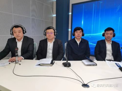 调兵山市长焦健带队现场解答群众咨询投诉,今年推进这7件民生大事!