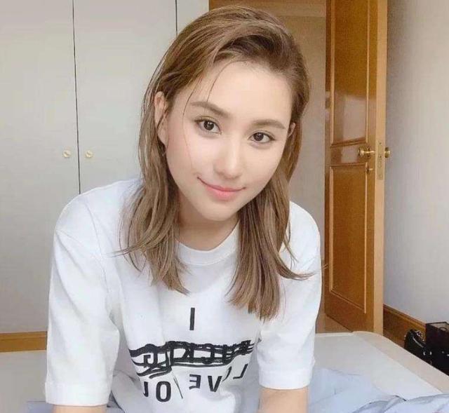 赌王的小女儿照片图片