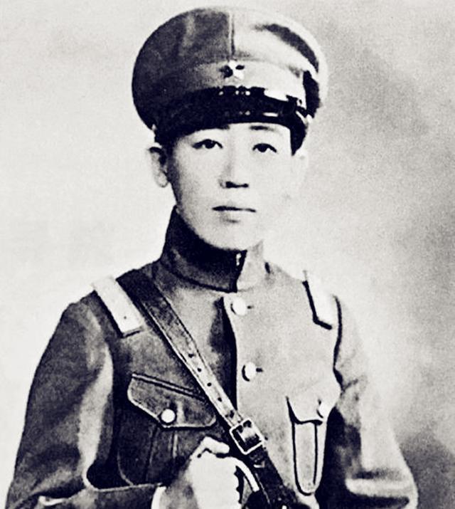 在豪格11代的后代中,善耆生下了一个女儿,名为爱新觉罗·显玗,她的