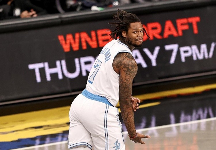 美专家:湖人三分球达到平均值就无敌,签下麦克勒莫是一笔好交易