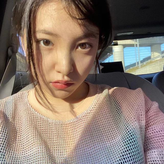 直播时多次卖惨,还被嘲是"捞女"|粉丝|中国粉丝|yeri