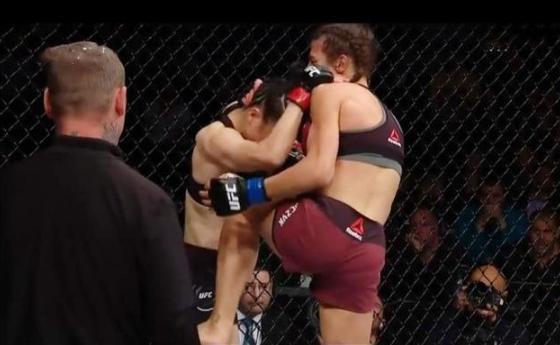 张伟丽教练被骂咸猪手内业人士外行不懂他救了拼命战斗的她