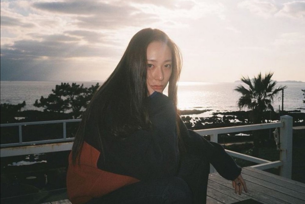 郑秀晶ins近日更新