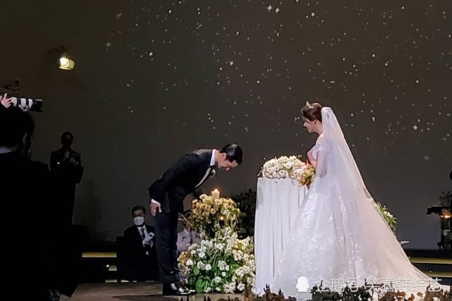 吴钟赫大婚的日子婚礼现场被公开