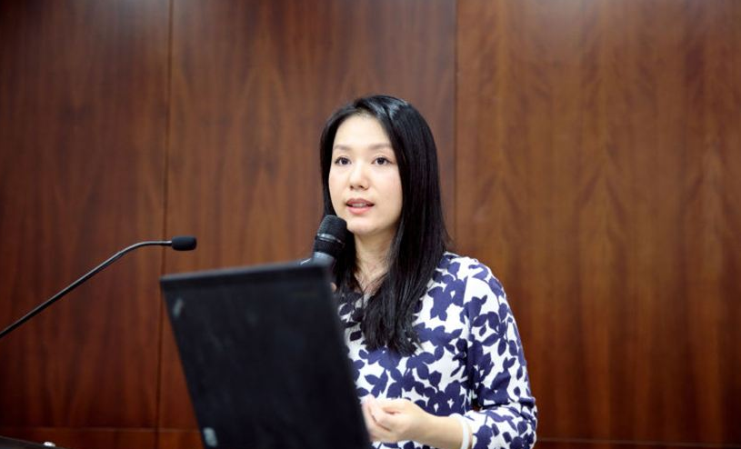 她被称为北大女神教授,拒绝美国百万年薪回国,如今33岁仍未婚?