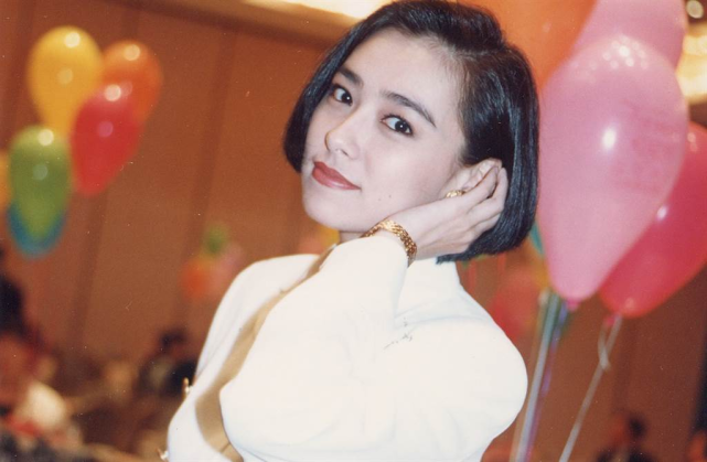 与张国荣配对美到被封神仙姐姐,女星秘嫁富商生出神仙女儿|朱宝意|严