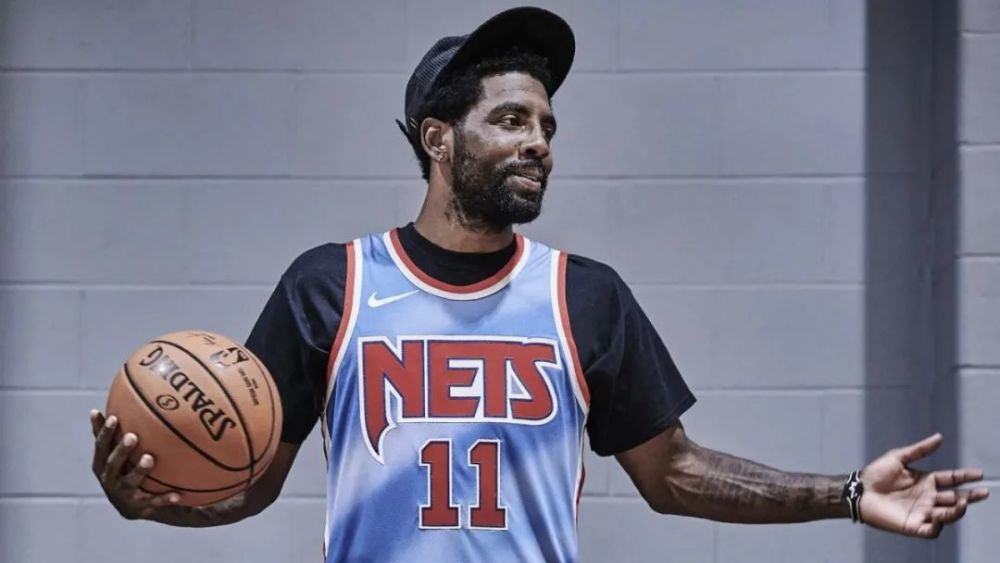 不打球还拿钱名嘴怒批欧文