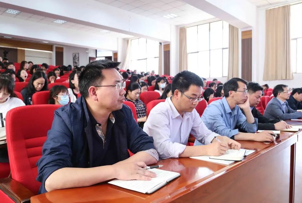 云南民大附中召开学党史知党恩跟党走党史专题学习暨党史学习教育动员