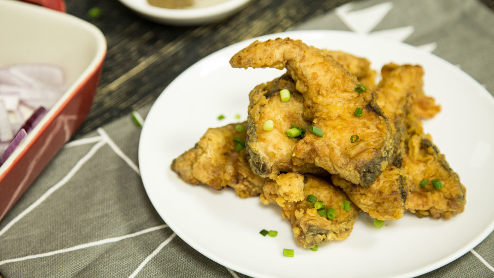 进入4月多吃鱼,给家人做椒盐鱼腩,味道太好了_腾讯新闻