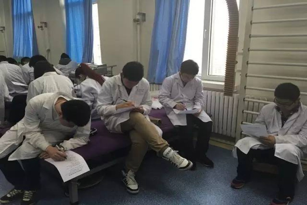 “医学类”专业前景排名出炉，第一名实至名归，临床医学热度降低(图6)