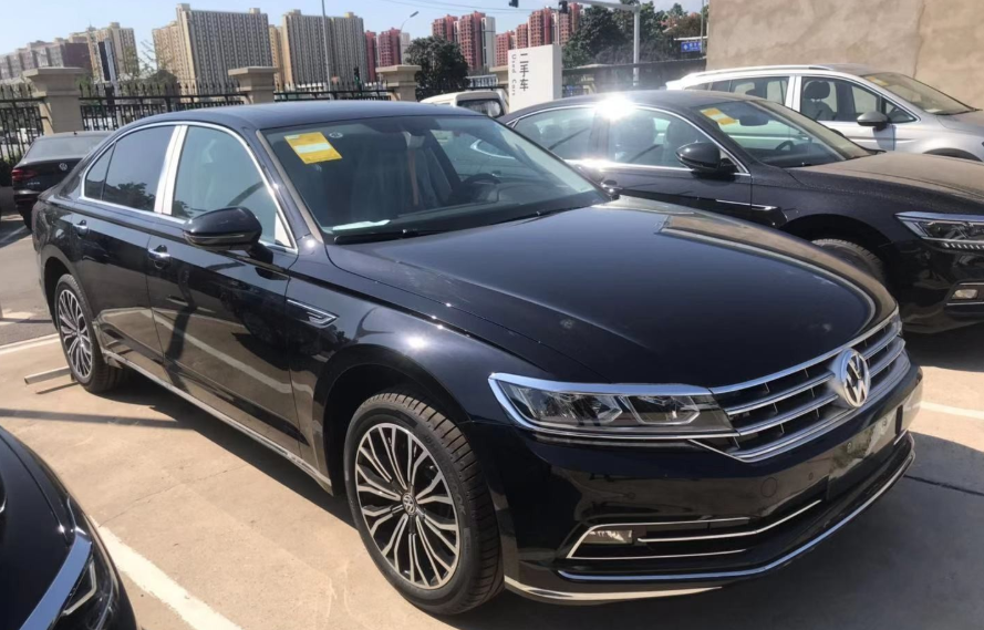 老司机解析c级豪华大众辉昂优点全在这