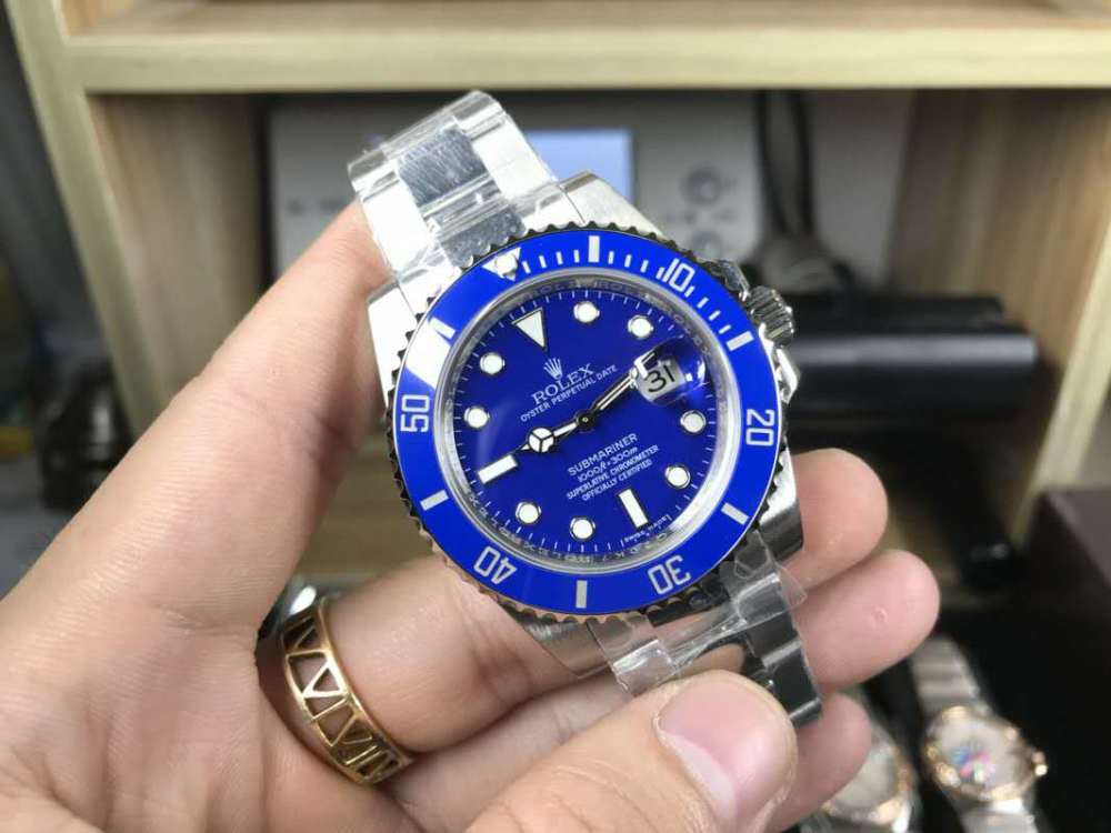 劳力士绿水鬼和蓝水鬼谁更好看30岁的你会选谁