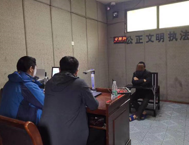 益阳男子故意酒驾把车开进派出所求坐牢安排