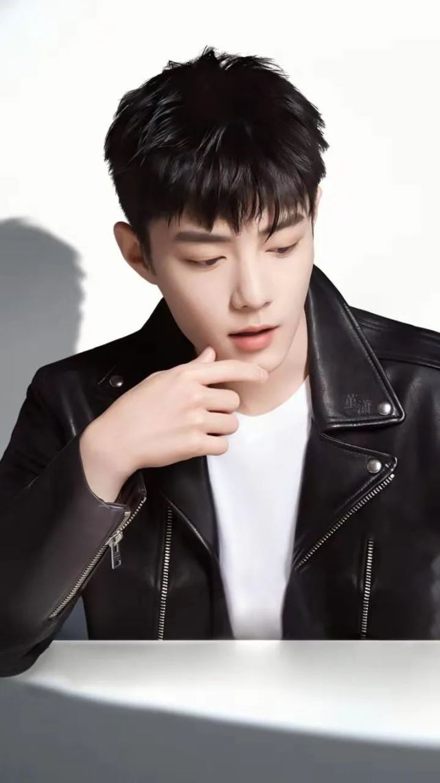 肖战蒂兰圣雪最新高清图