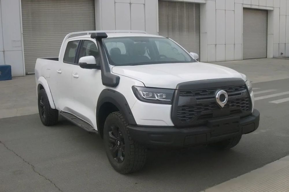 长城炮长轴宽体重载越野版曝光宽度超2米载重接近1吨