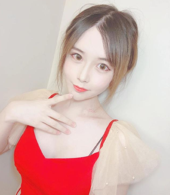 最萌 伪娘 轩墨宝宝体验隆胸 透露一年后会取掉 官宣已经恋爱 腾讯新闻