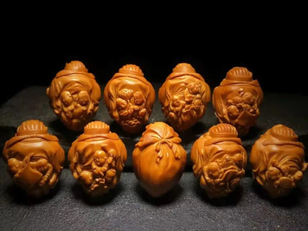 好核雕鉴赏苏工大师严根华作品五子戏弥勒