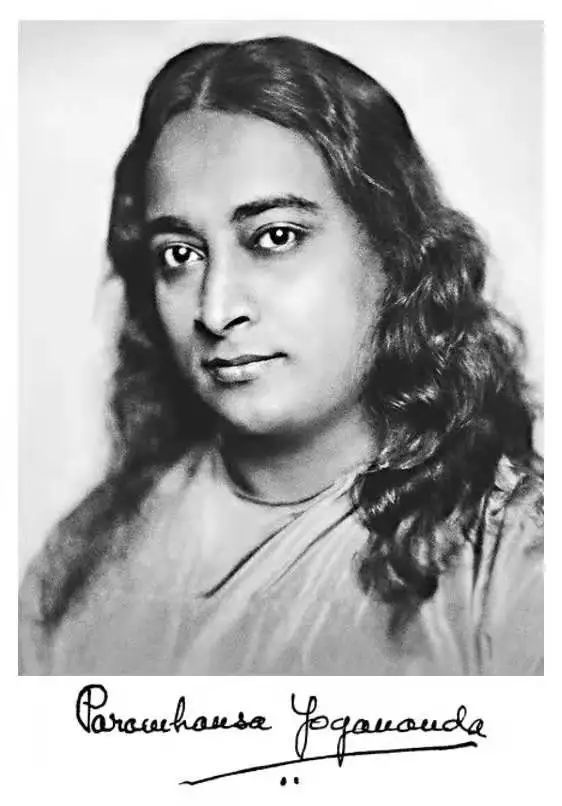 尤迦南达和他的自传我特别信任与敬重的一位上师:尤迦南达(乔布斯最