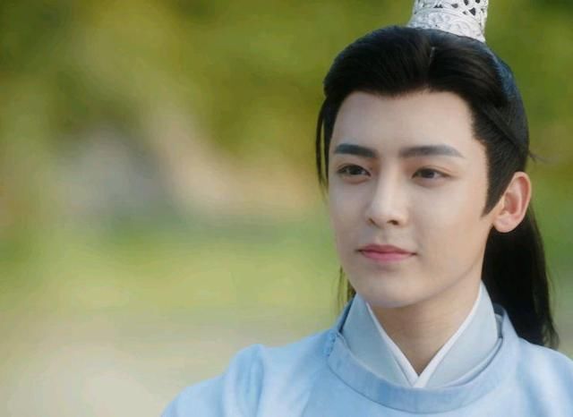 要是没有班婳的出现,也许石飞仙就可以和成安伯容