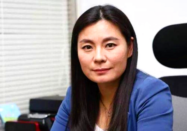 甘薇只用四年|贾跃亭|造假|甘薇|乐视|杨丽杰