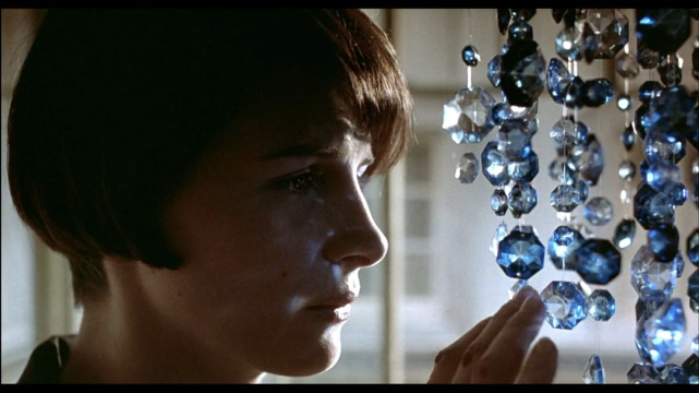 把音乐家偷渡者女大学生放在一条船上的影史绝美色彩三部曲